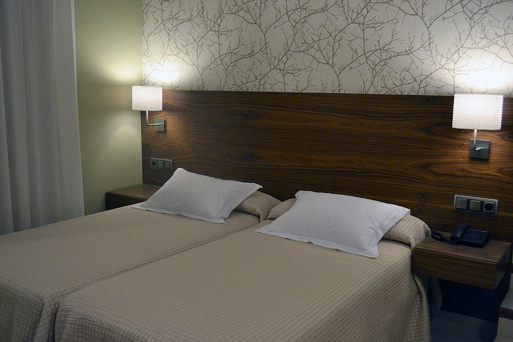Hotel Piramide Portonovo Luaran gambar